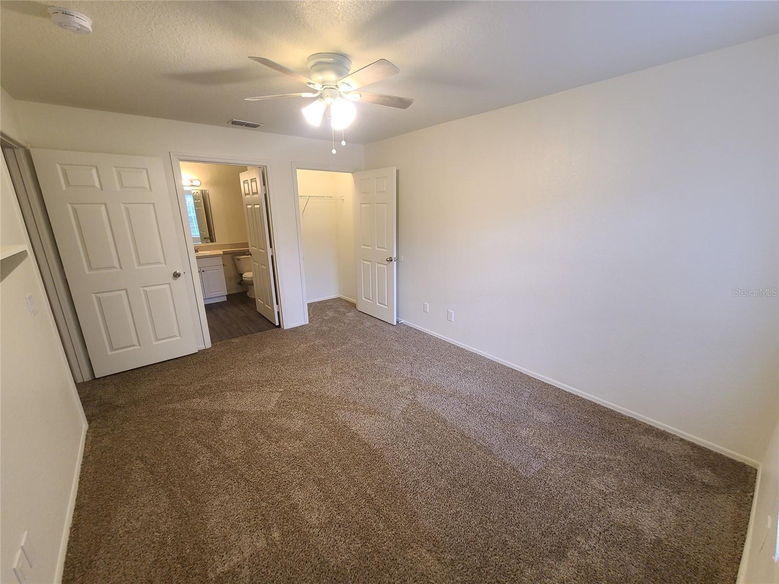 Image 17 of 48 For 36232 Misty Oaks Drive 103