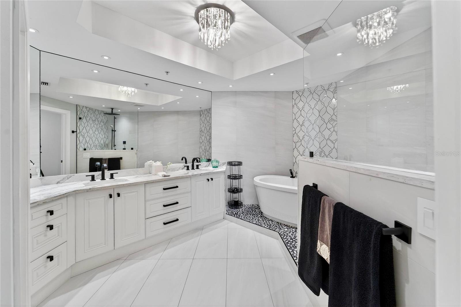 Image 21 of 58 For 5823 Bowen Daniel Drive 906