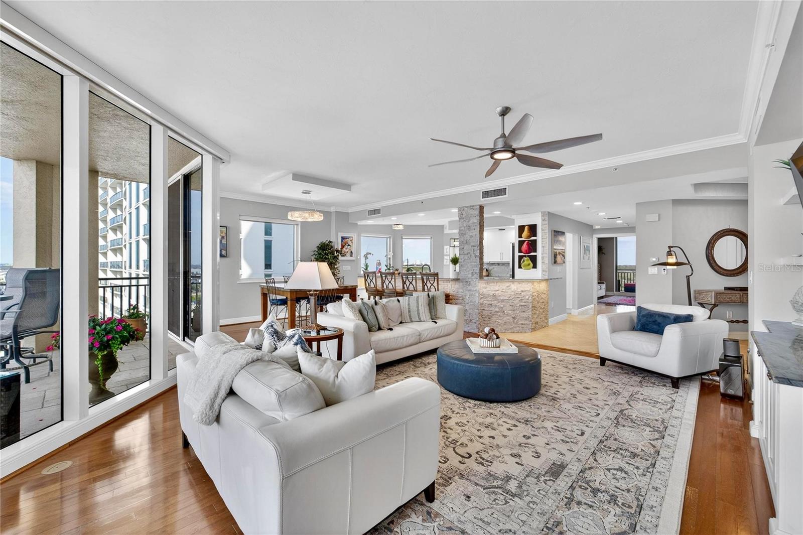 Image 6 of 58 For 5823 Bowen Daniel Drive 906