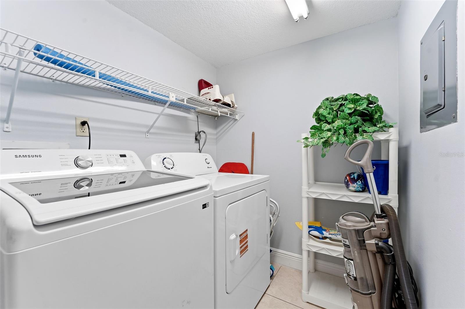 Image 21 of 28 For 17140 Gulf Boulevard 611