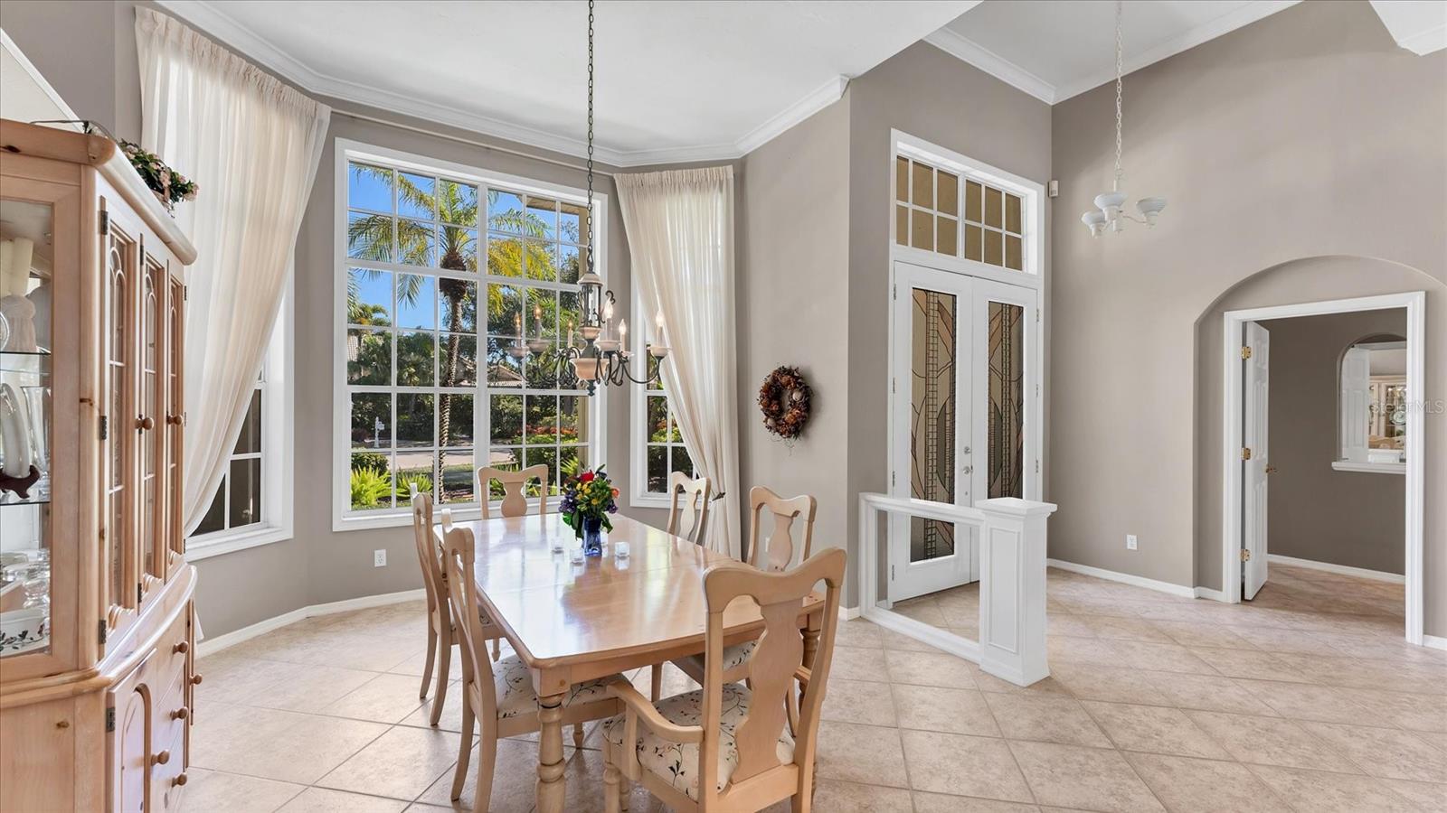 Image 10 of 56 For 6308 Thorndon Circle