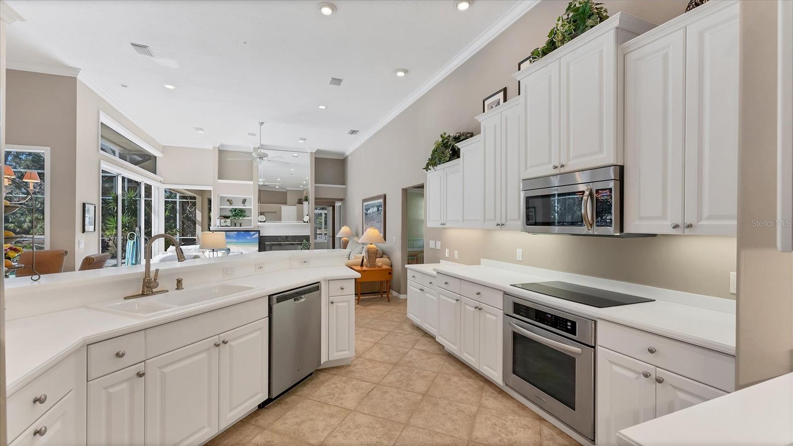 Image 13 of 56 For 6308 Thorndon Circle