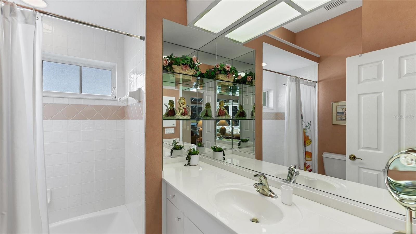 Image 29 of 56 For 6308 Thorndon Circle