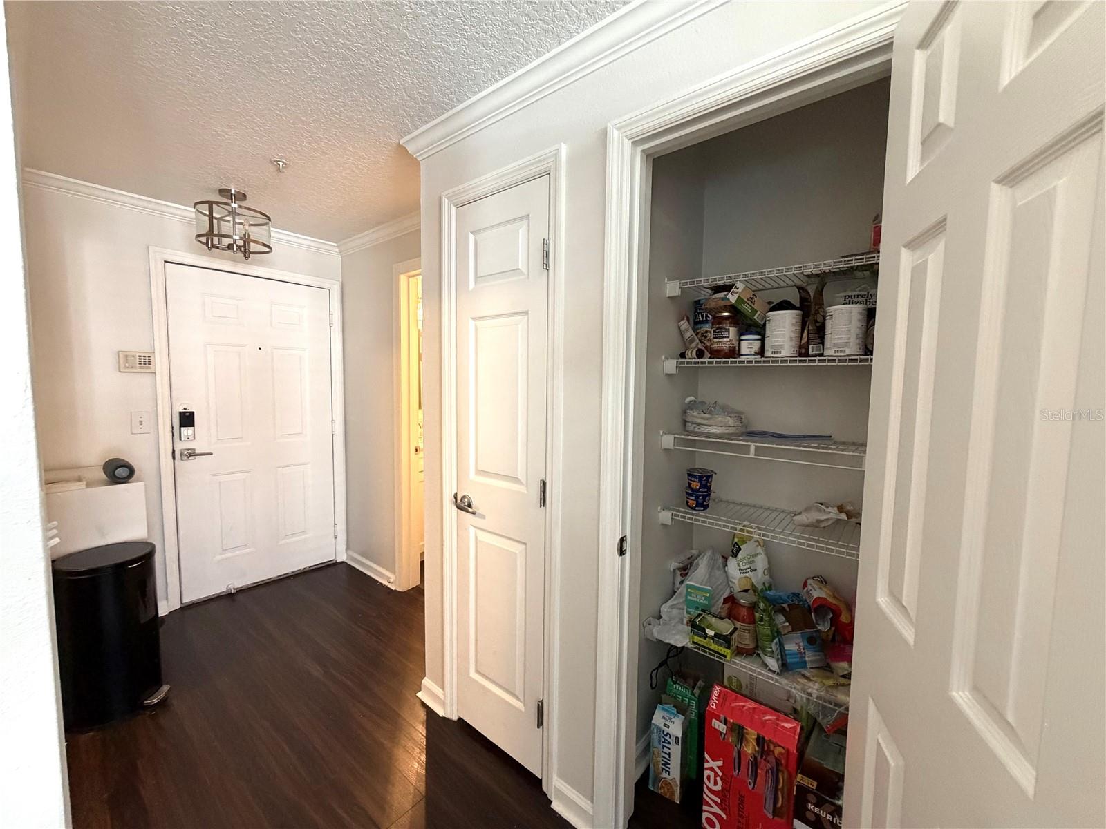 Image 10 of 24 For 800 Dakota Avenue 308