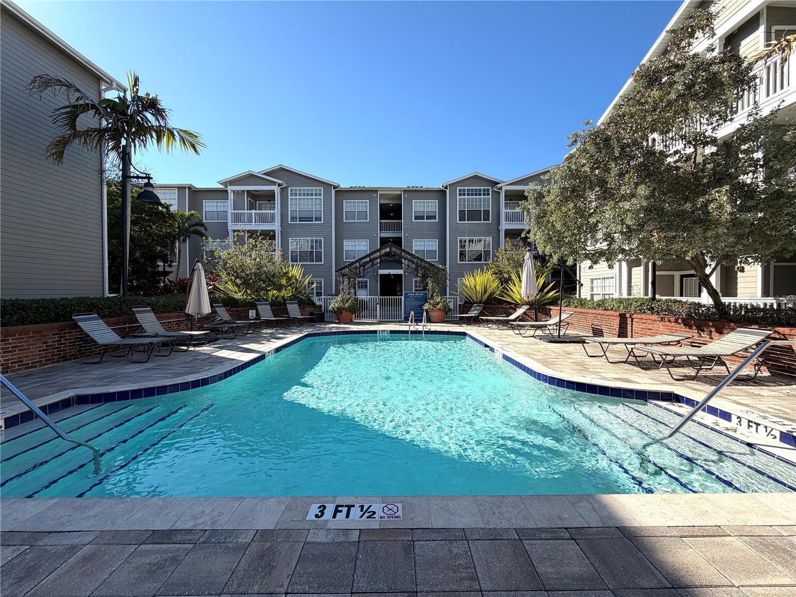 Image 2 of 24 For 800 Dakota Avenue 308