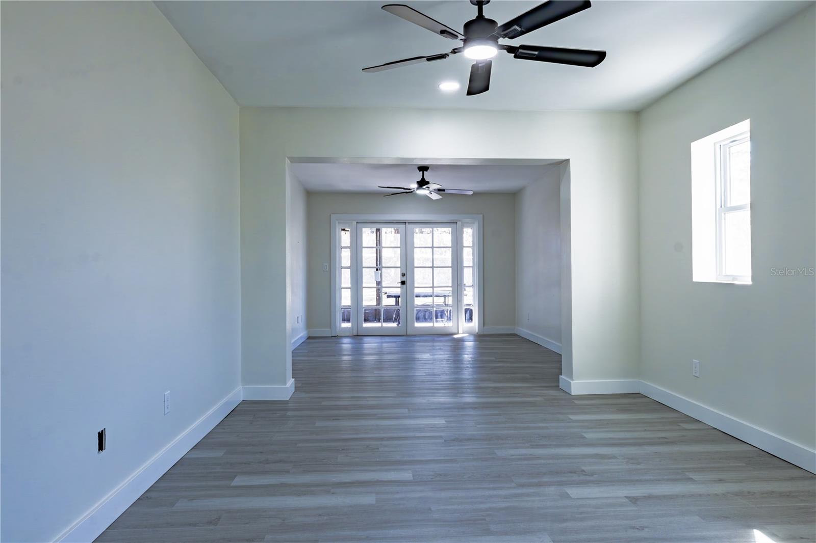 Image 11 of 24 For 9209 Kingsridge Drive