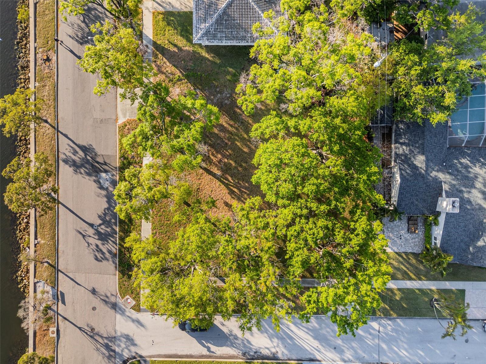 Image 6 of 10 For 602 Channel Drive