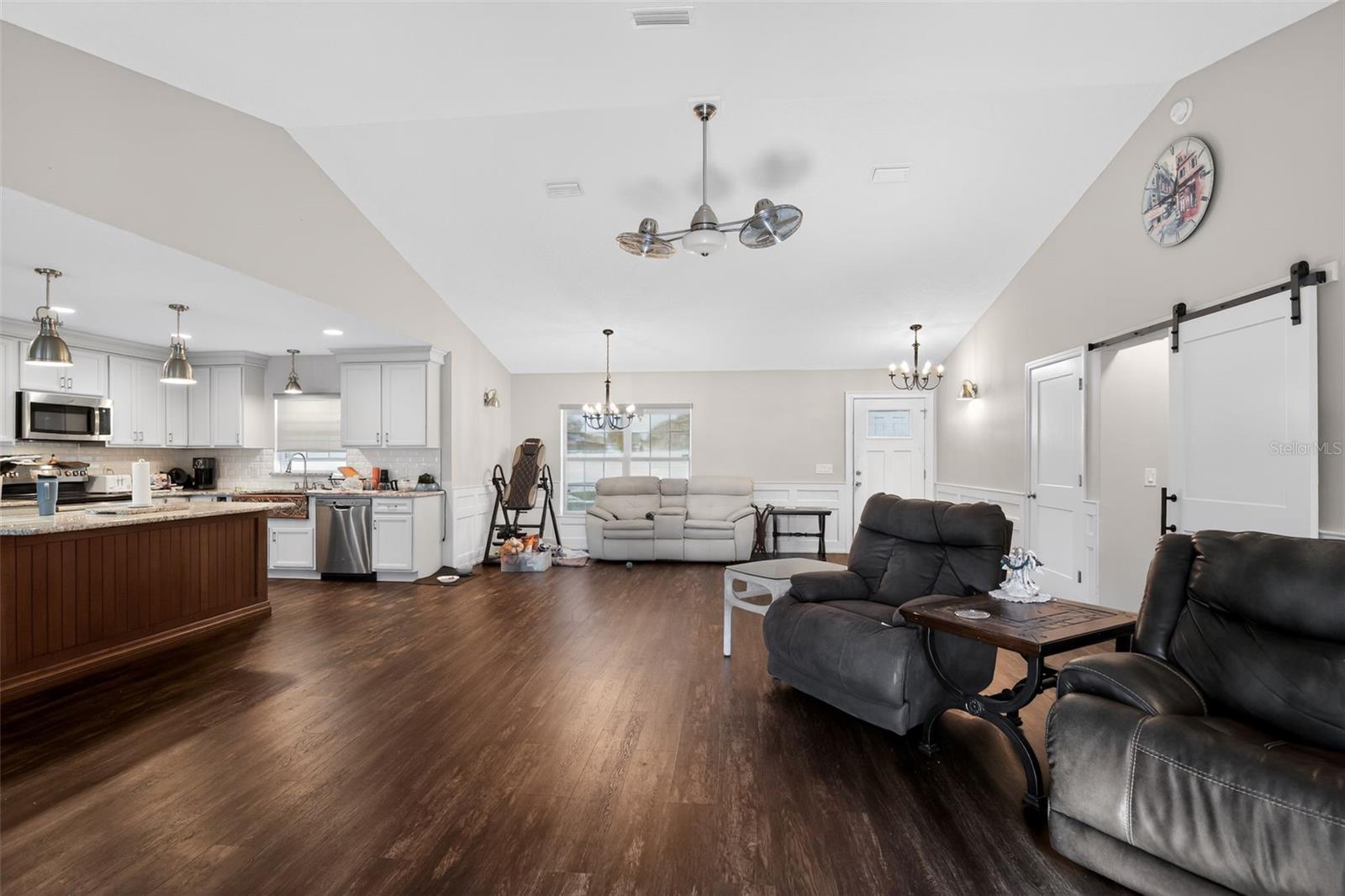 Image 5 of 20 For 6732 109th Lane