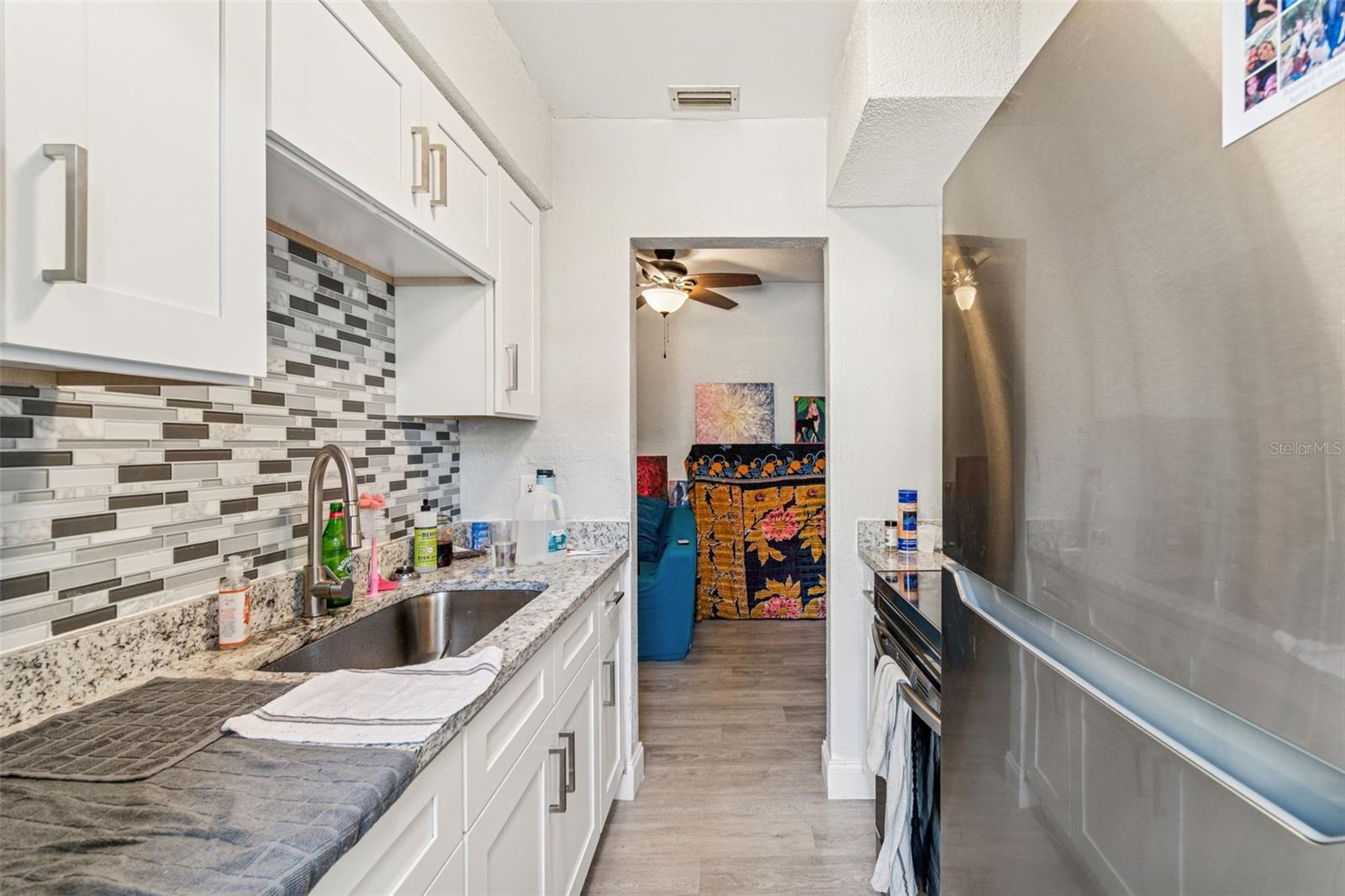 Image 15 of 38 For 610 16th Avenue S