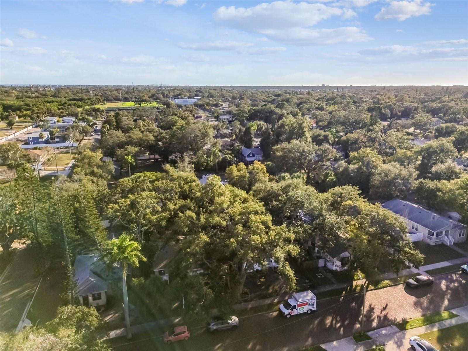 Image 28 of 38 For 610 16th Avenue S