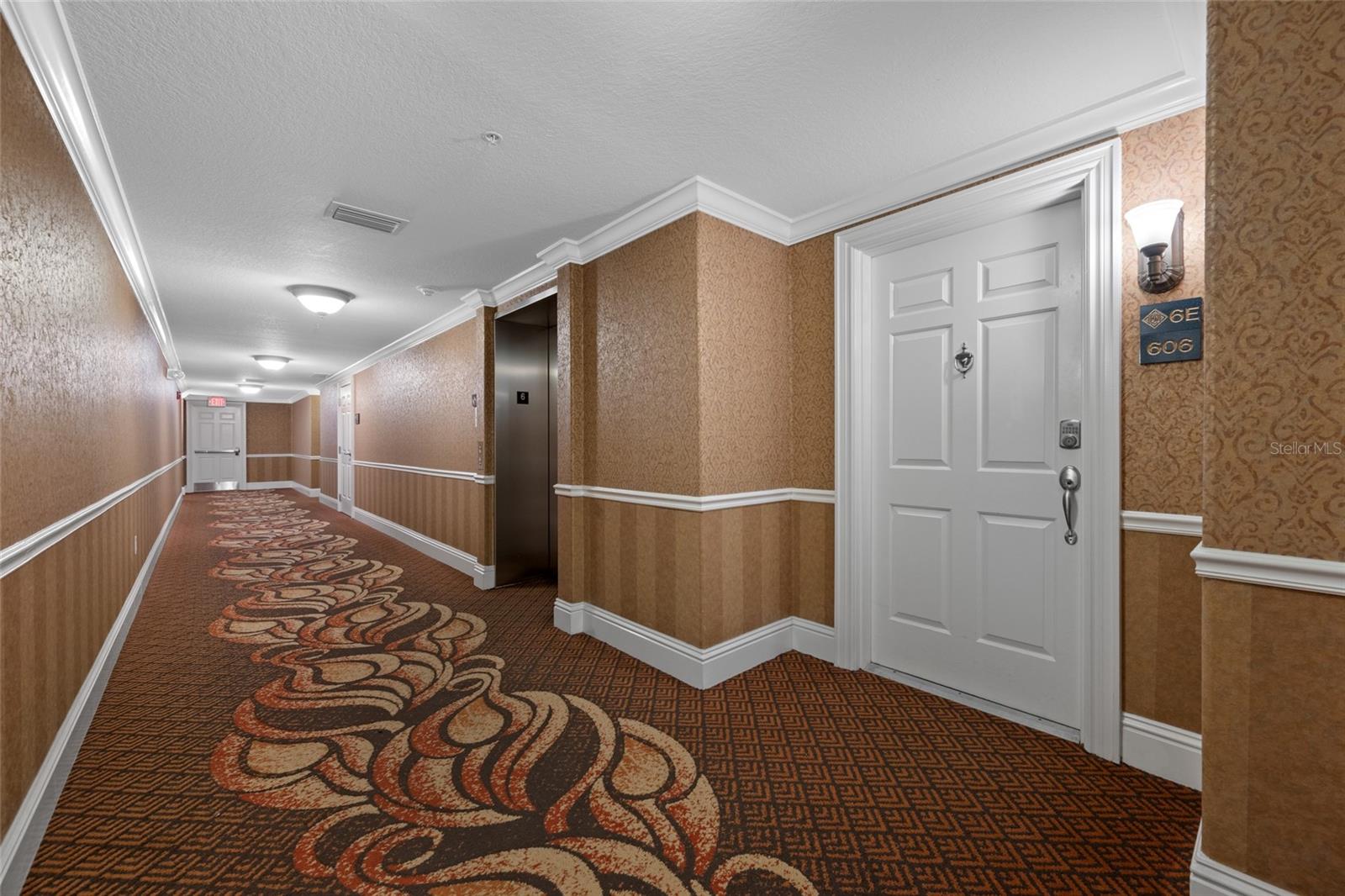 Image 34 of 98 For 700 Osceola Avenue 606