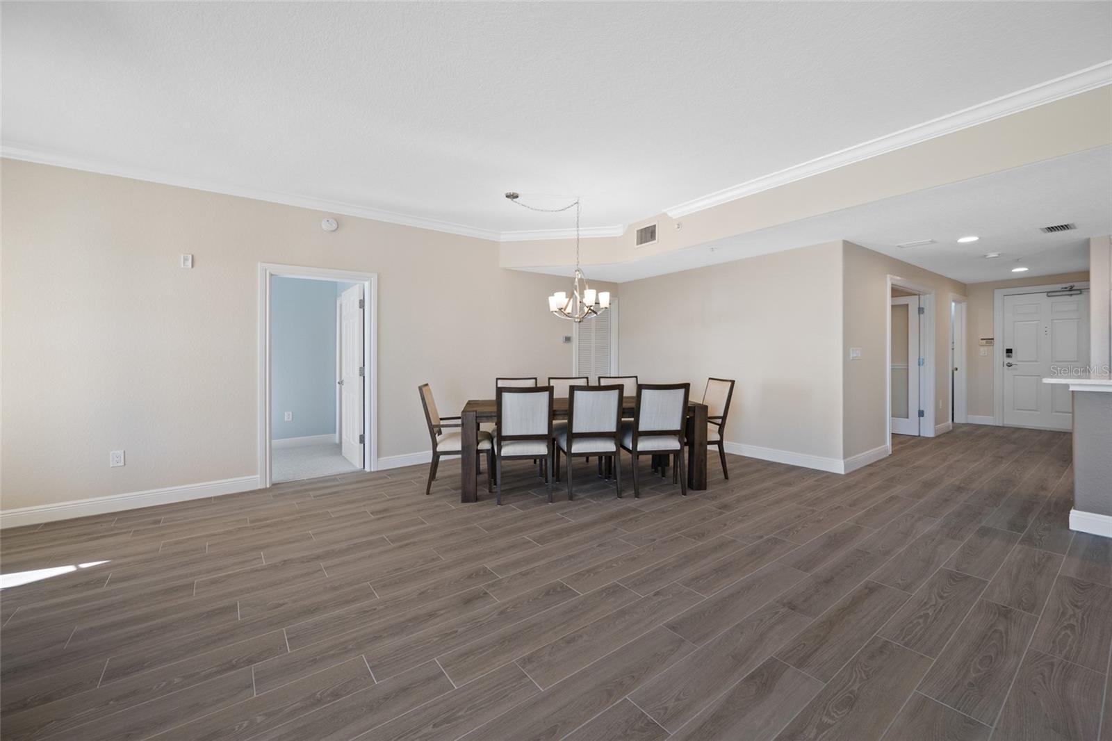 Image 60 of 98 For 700 Osceola Avenue 606