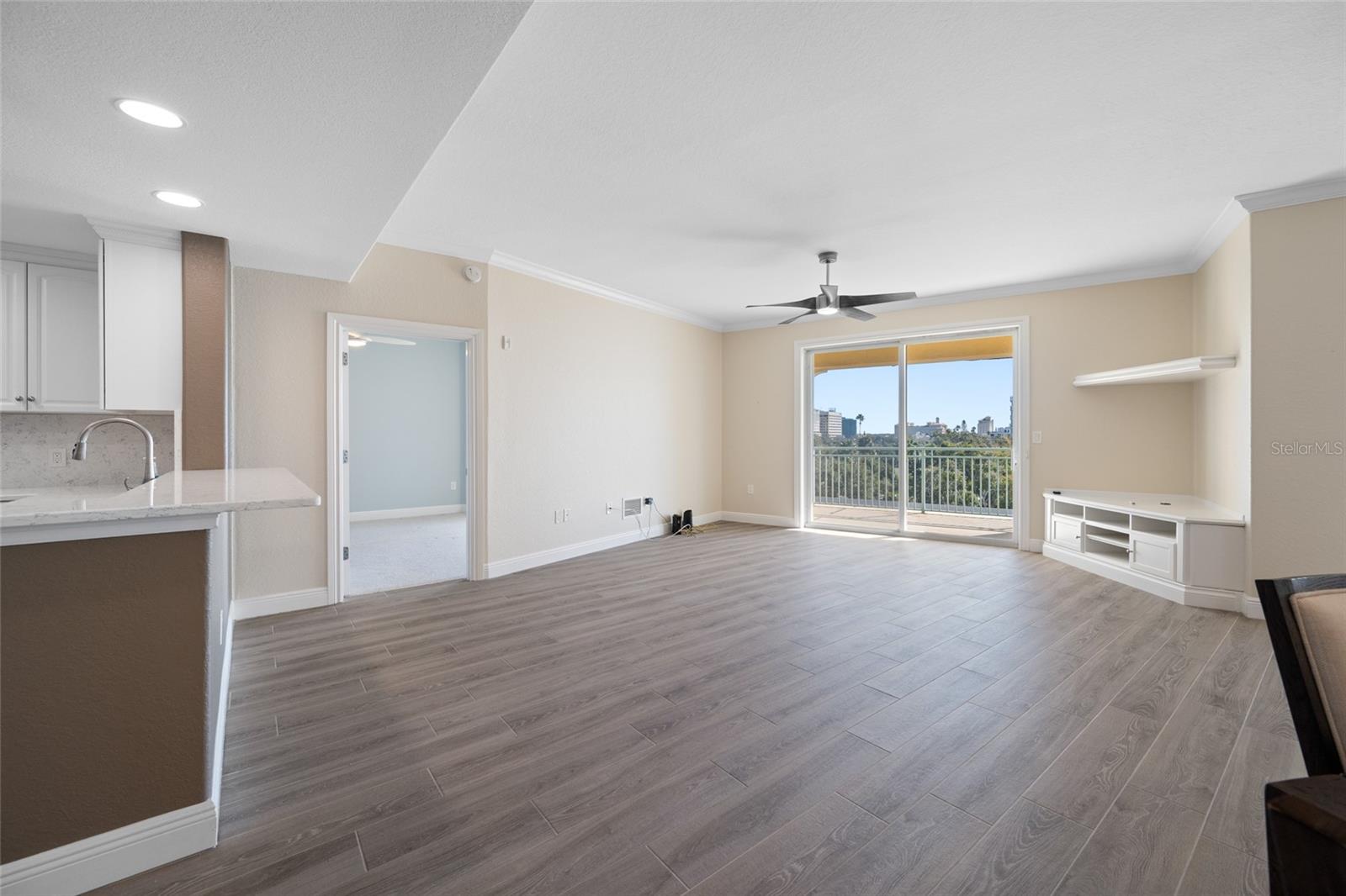 Image 63 of 98 For 700 Osceola Avenue 606