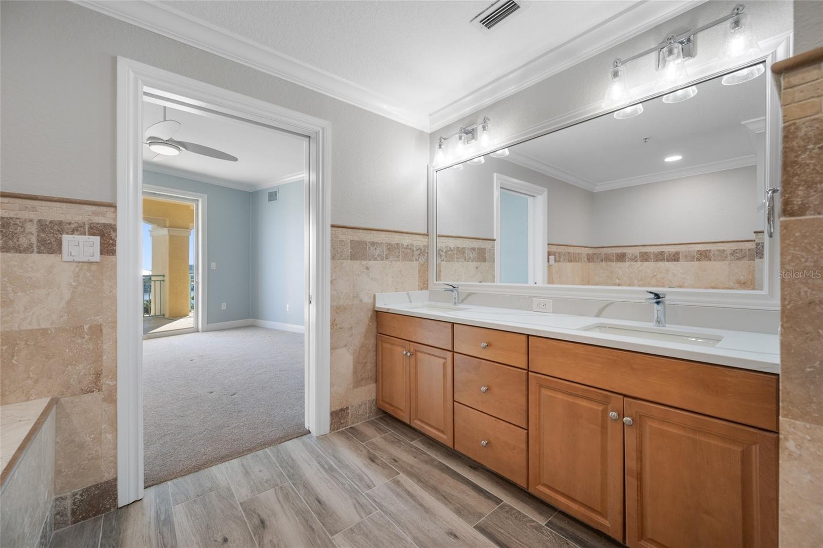 Image 79 of 98 For 700 Osceola Avenue 606