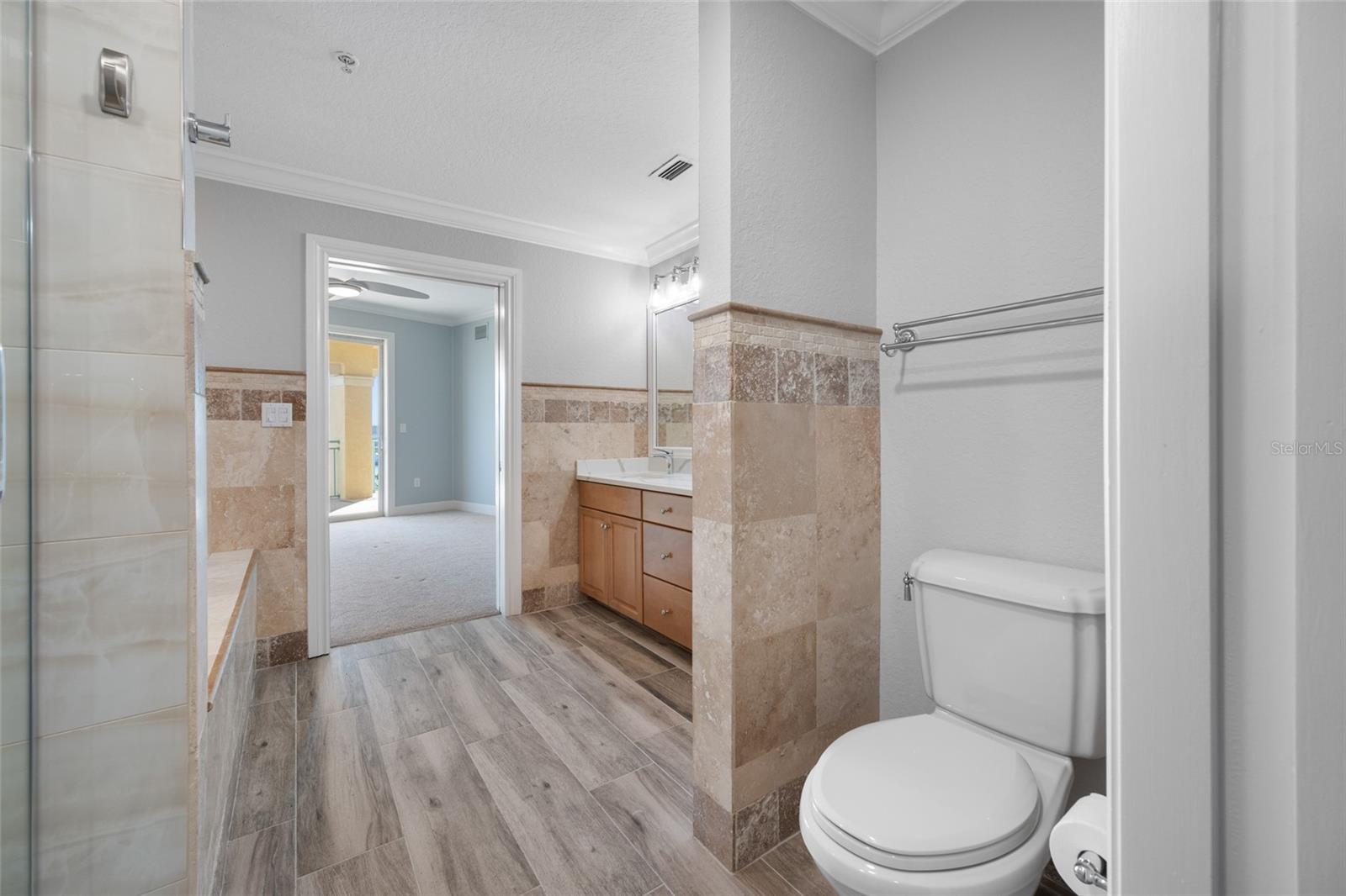 Image 80 of 98 For 700 Osceola Avenue 606