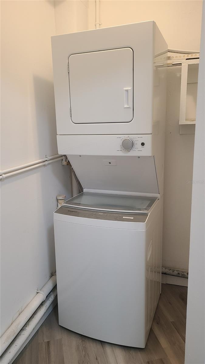 Image 10 of 17 For 106 Chesapeake Avenue C