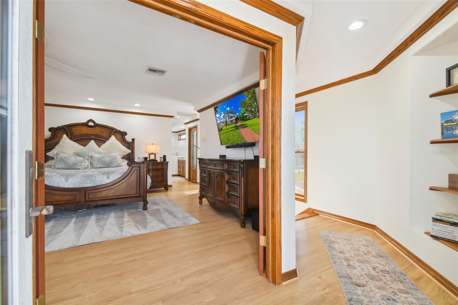 Image 23 of 86 For 6128 Oak Ridge Avenue