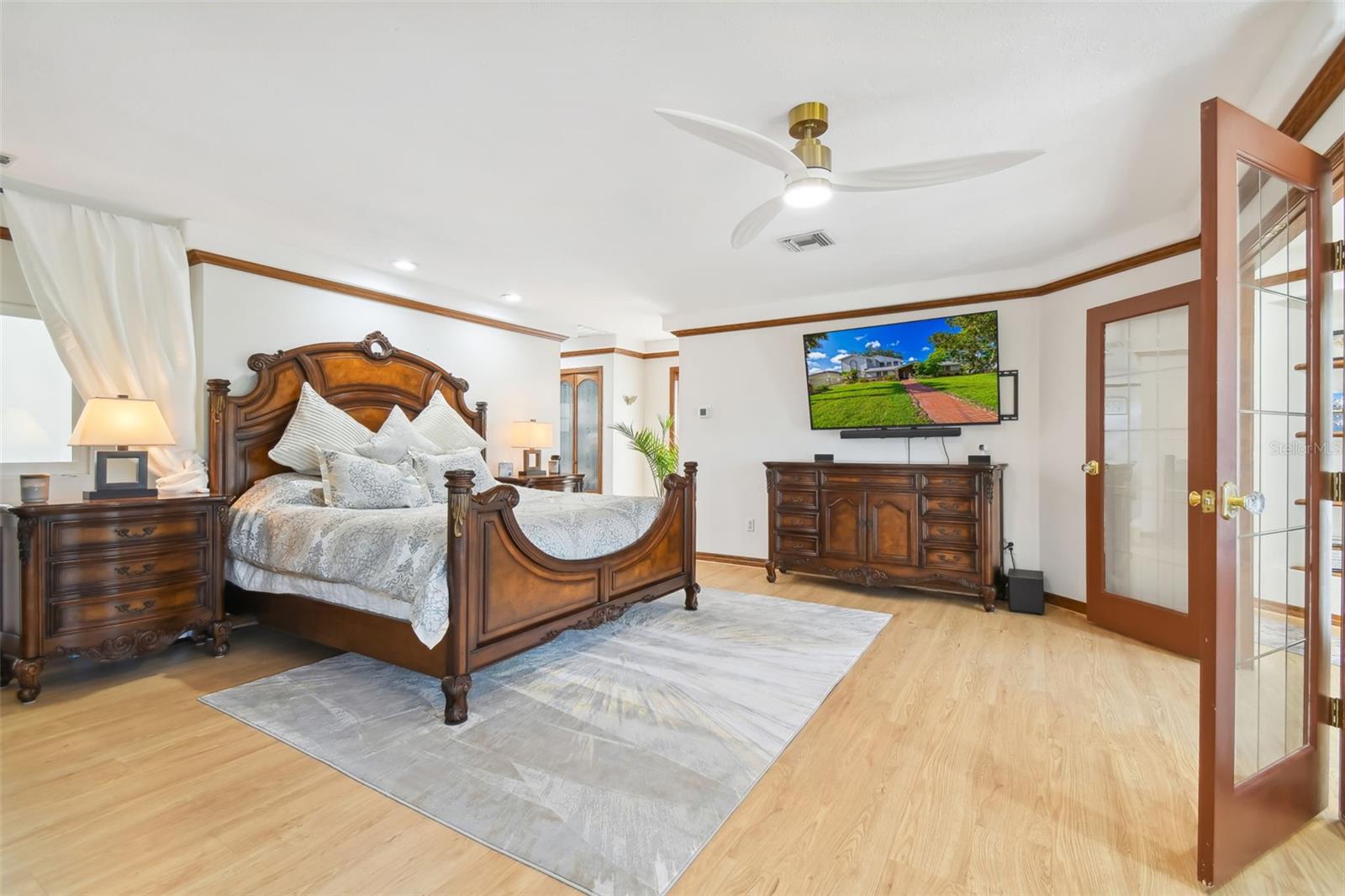 Image 24 of 86 For 6128 Oak Ridge Avenue