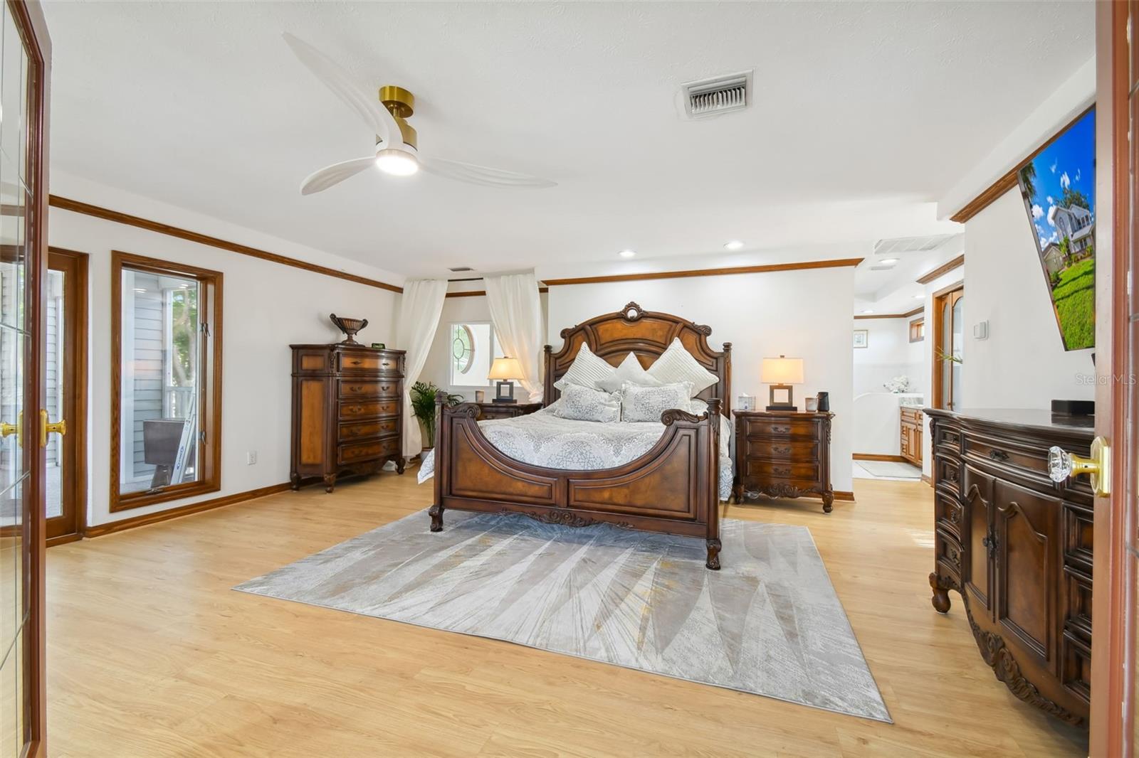 Image 25 of 86 For 6128 Oak Ridge Avenue