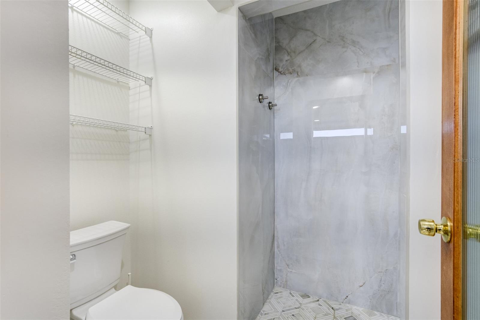 Image 30 of 86 For 6128 Oak Ridge Avenue