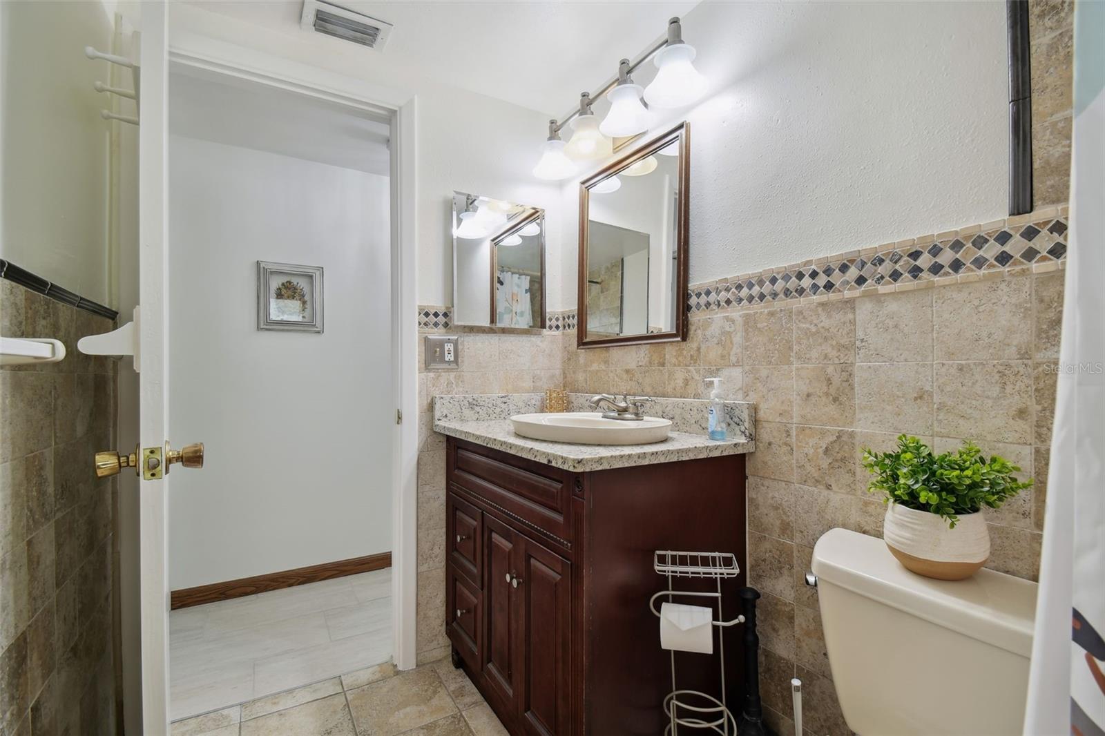 Image 45 of 86 For 6128 Oak Ridge Avenue