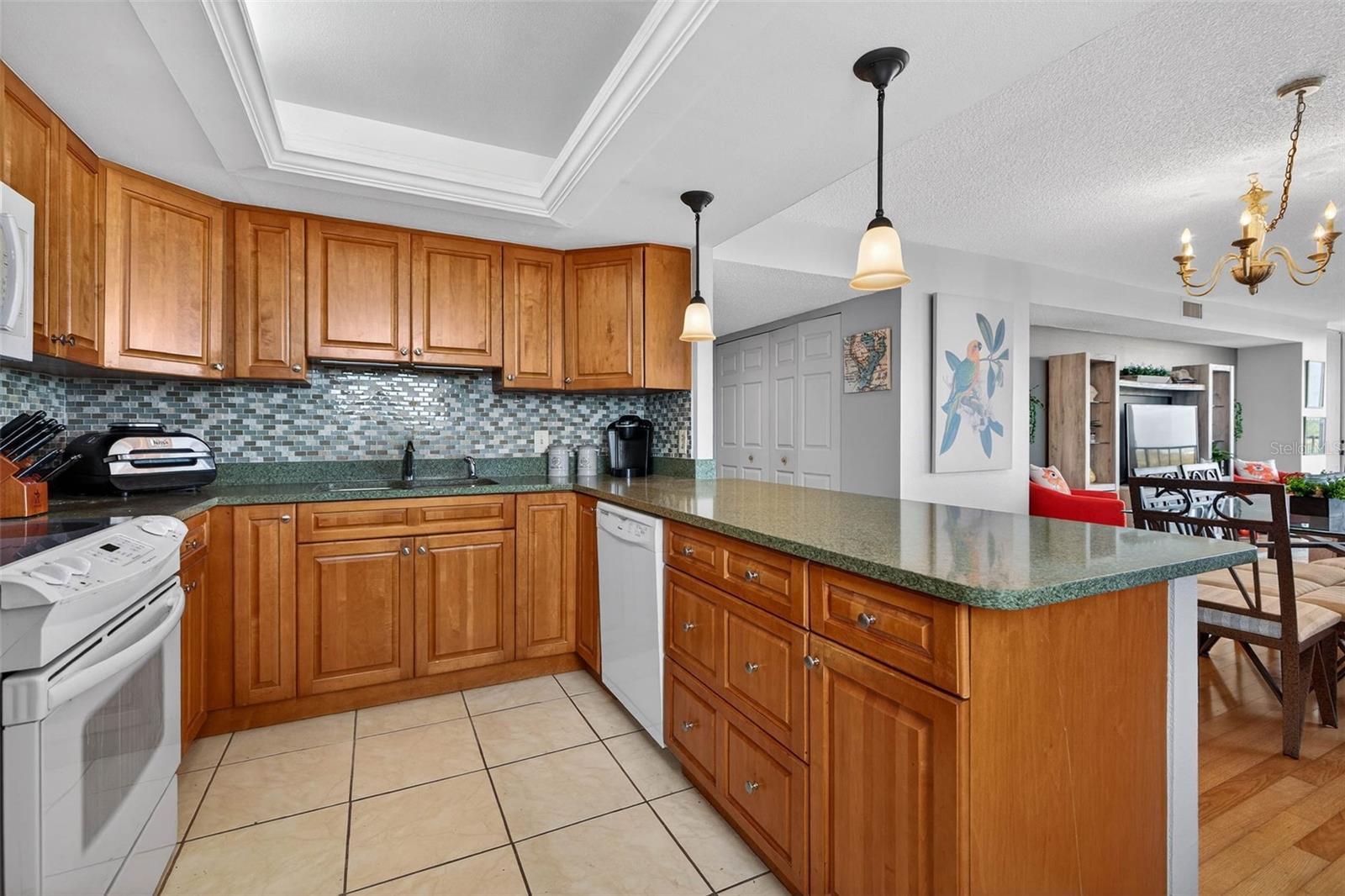 Image 8 of 30 For 220 Belleview Boulevard 804