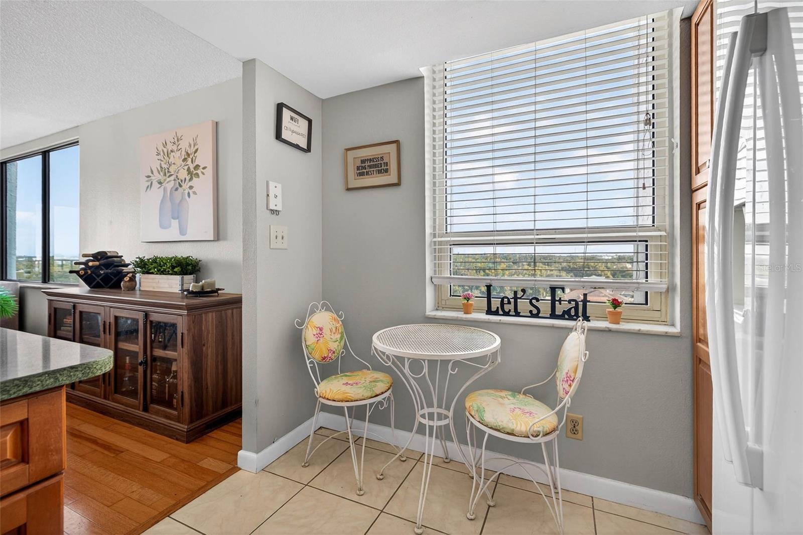 Image 9 of 30 For 220 Belleview Boulevard 804