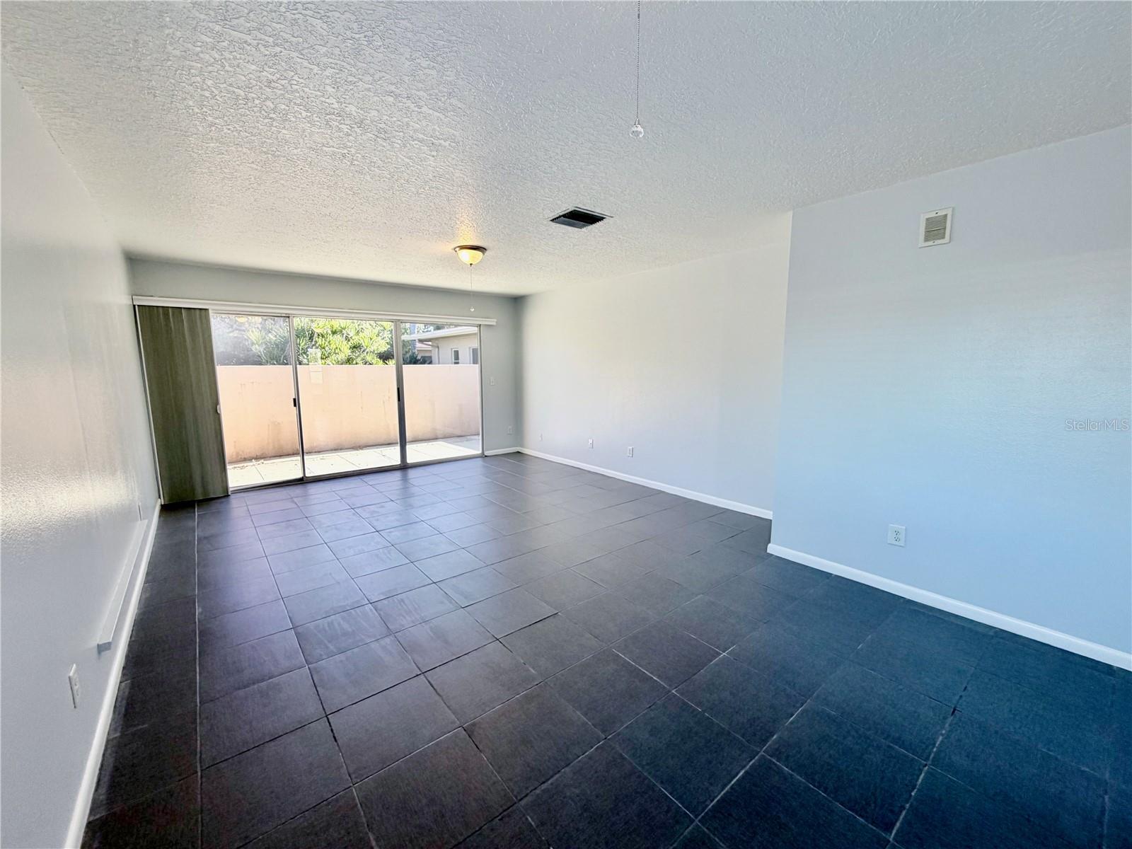 Image 13 of 34 For 2284 Oak Neck Road F