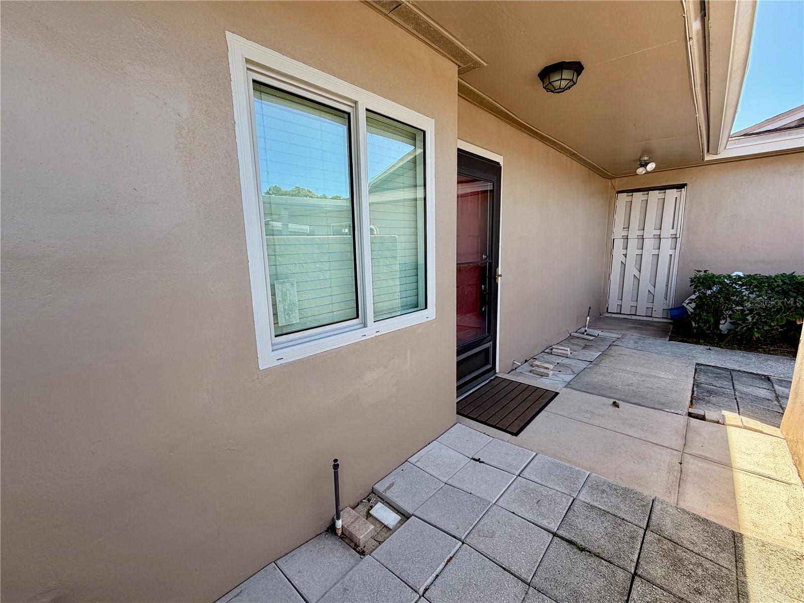 Image 3 of 34 For 2284 Oak Neck Road F