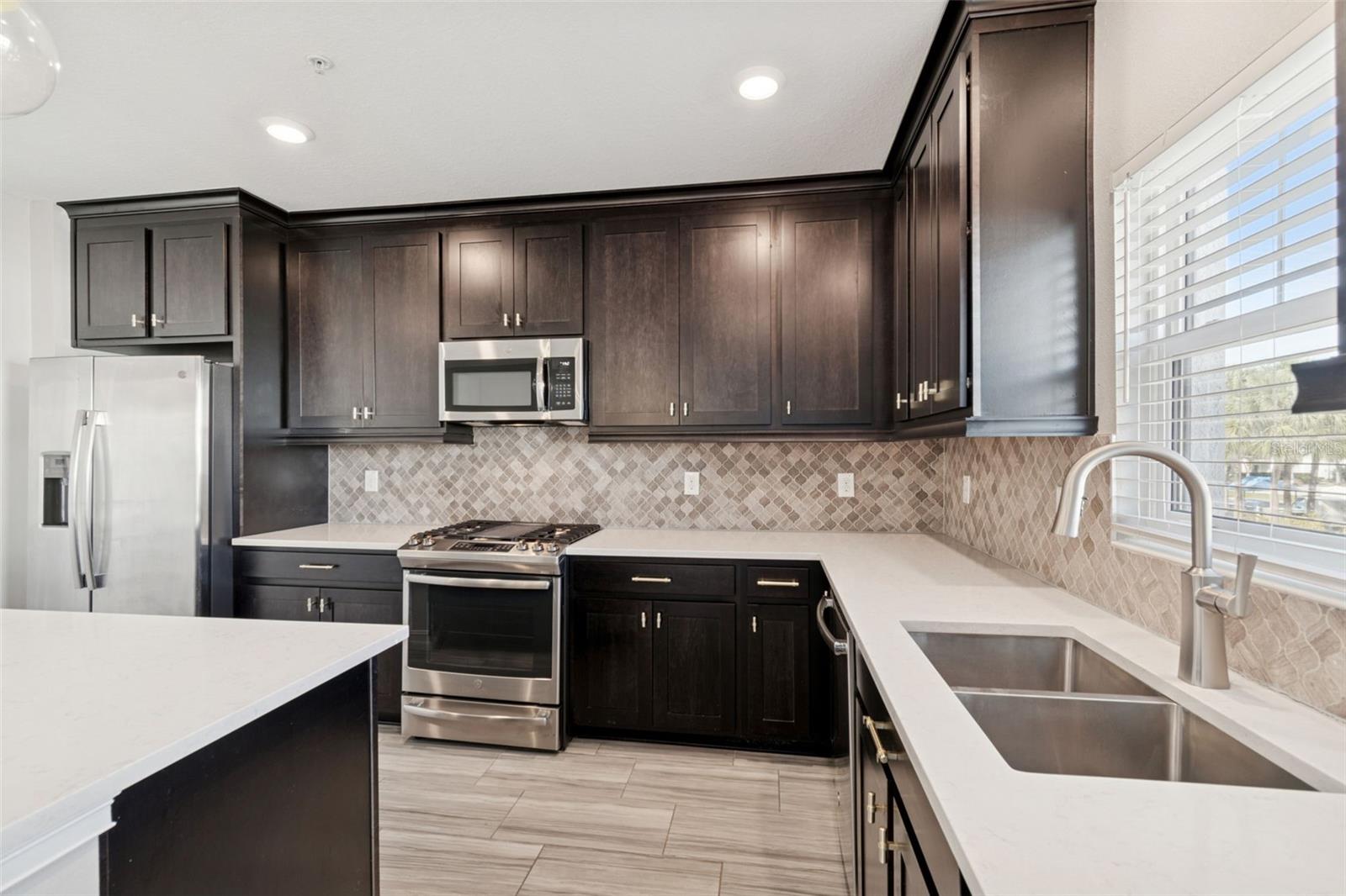 Image 32 of 61 For 4921 Paul Avenue 4