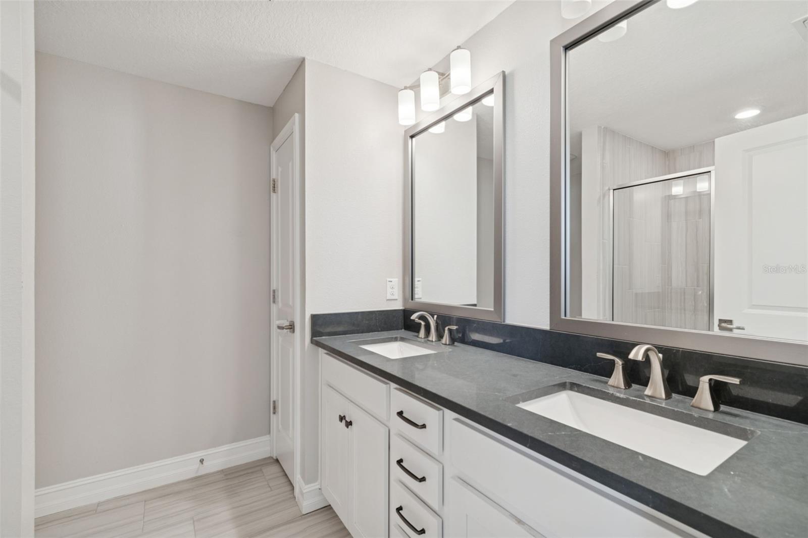 Image 43 of 61 For 4921 Paul Avenue 4