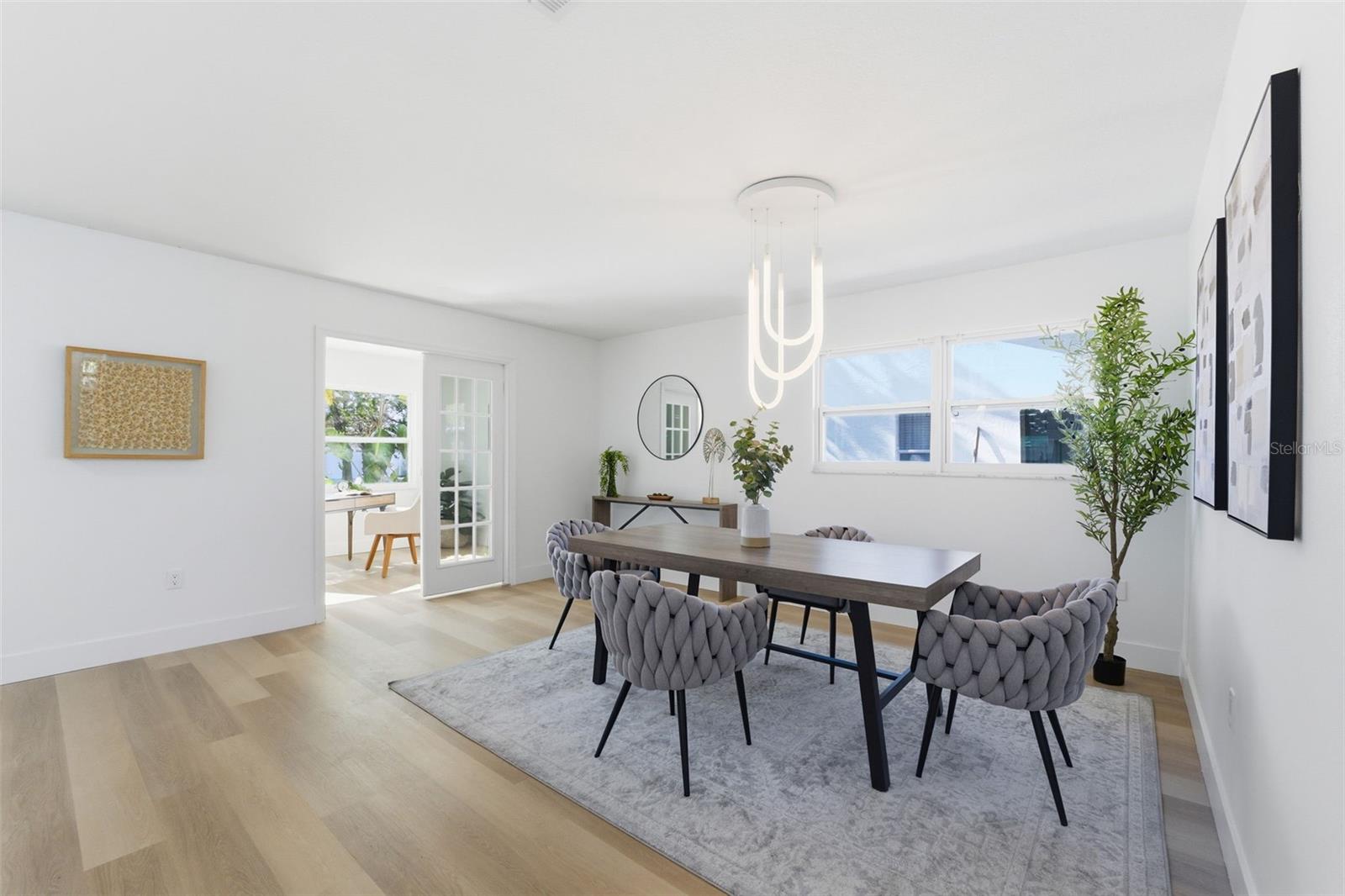 Image 15 of 38 For 4705 Cypress Tree Drive