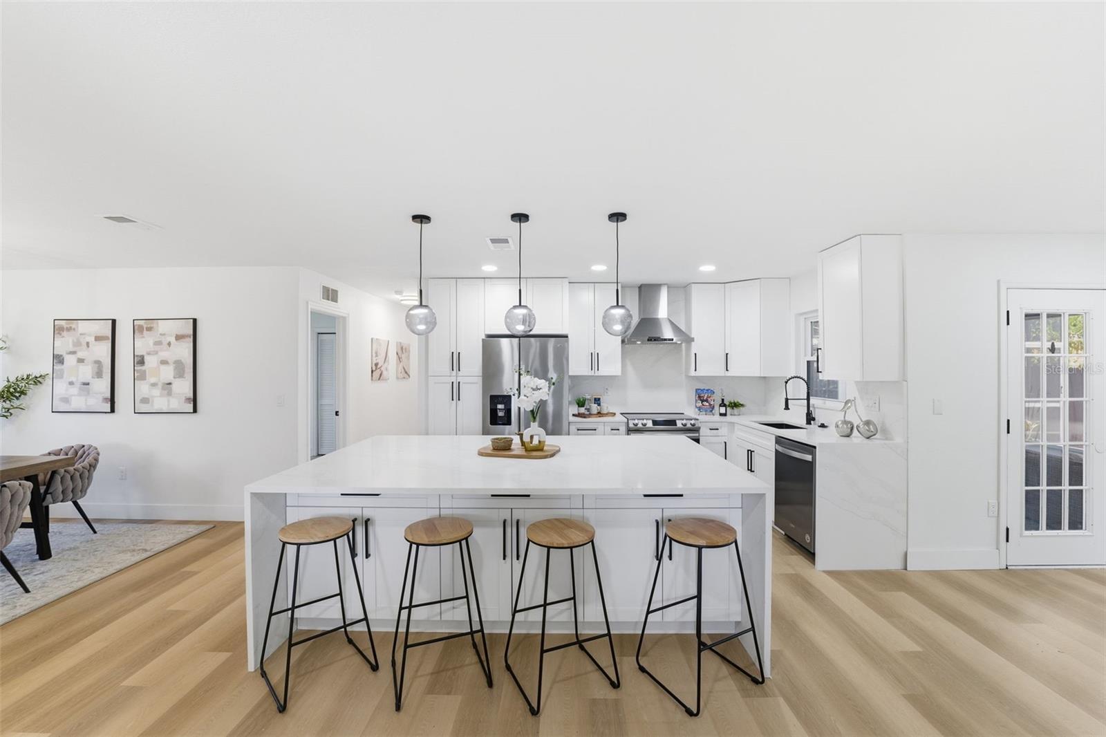 Image 5 of 38 For 4705 Cypress Tree Drive