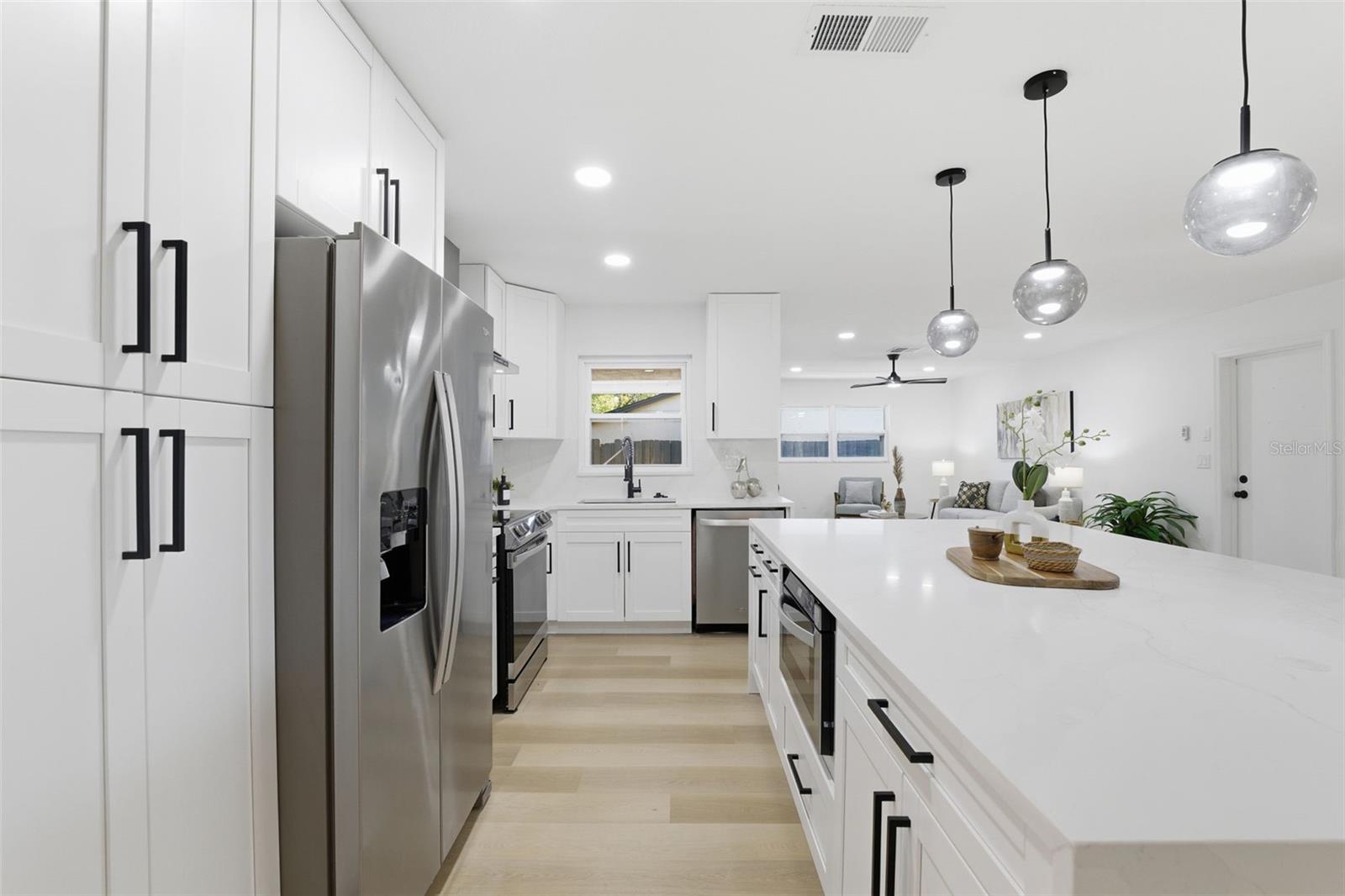 Image 7 of 38 For 4705 Cypress Tree Drive