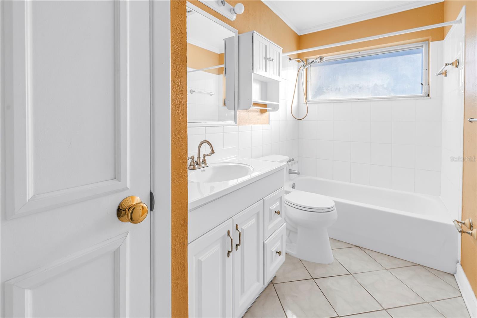 Image 16 of 25 For 9840 Mainlands Boulevard W