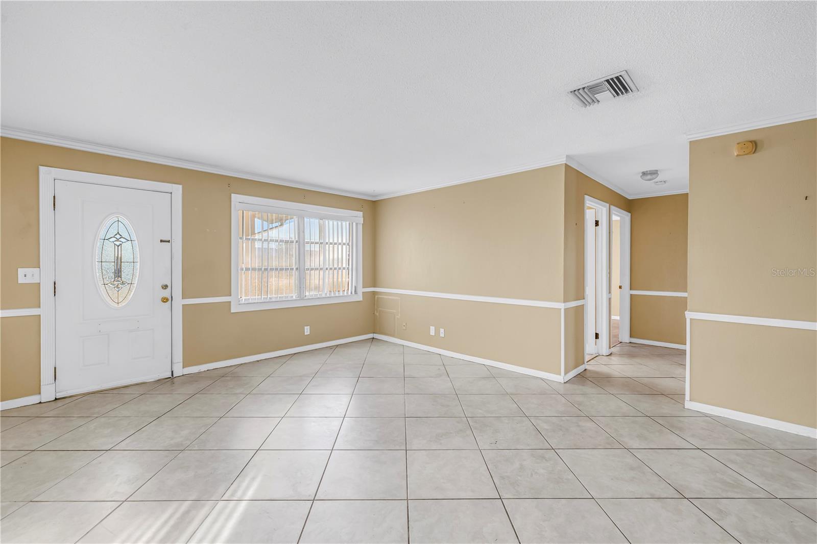 Image 4 of 25 For 9840 Mainlands Boulevard W