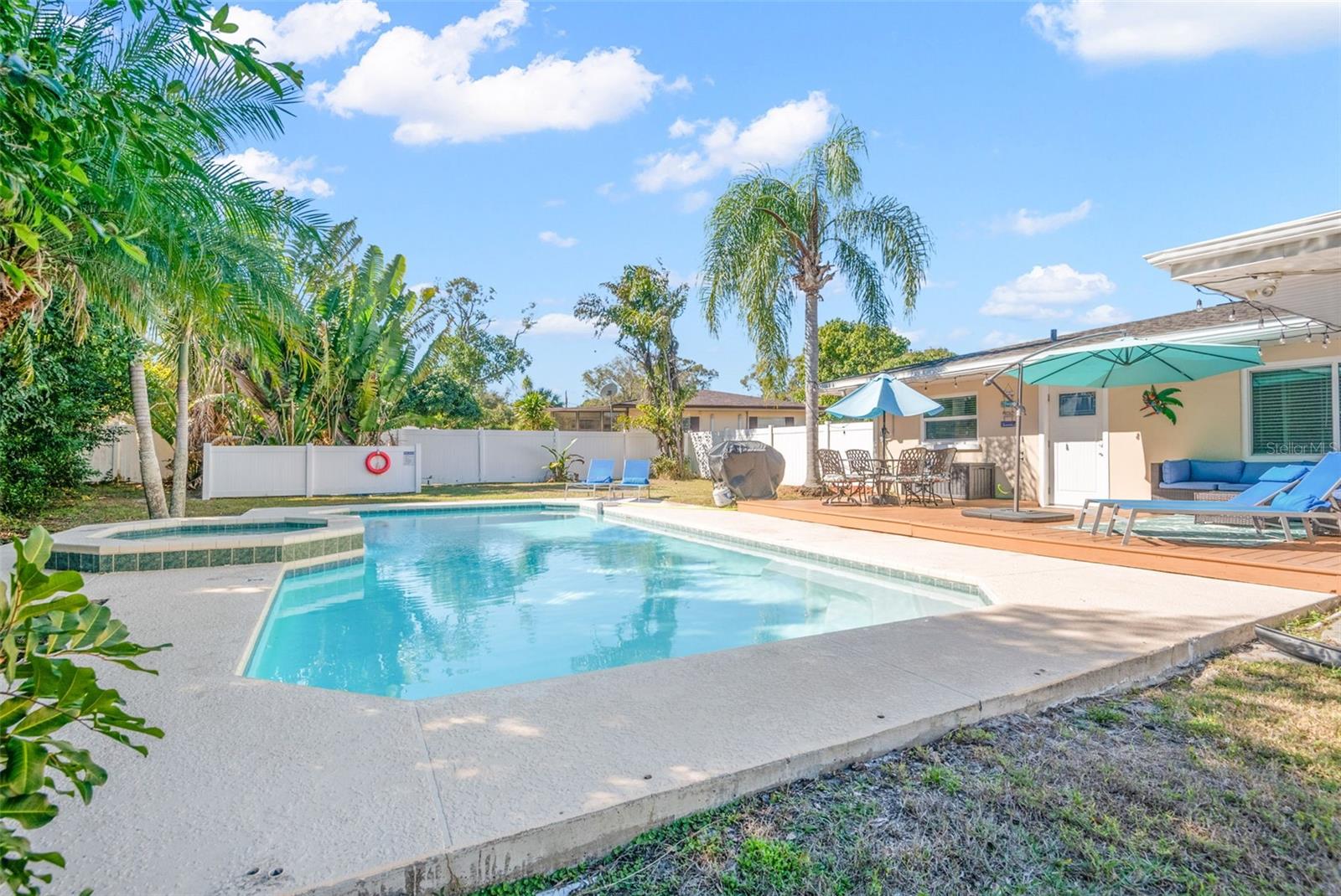 Image 23 of 35 For 1339 Buckingham Drive