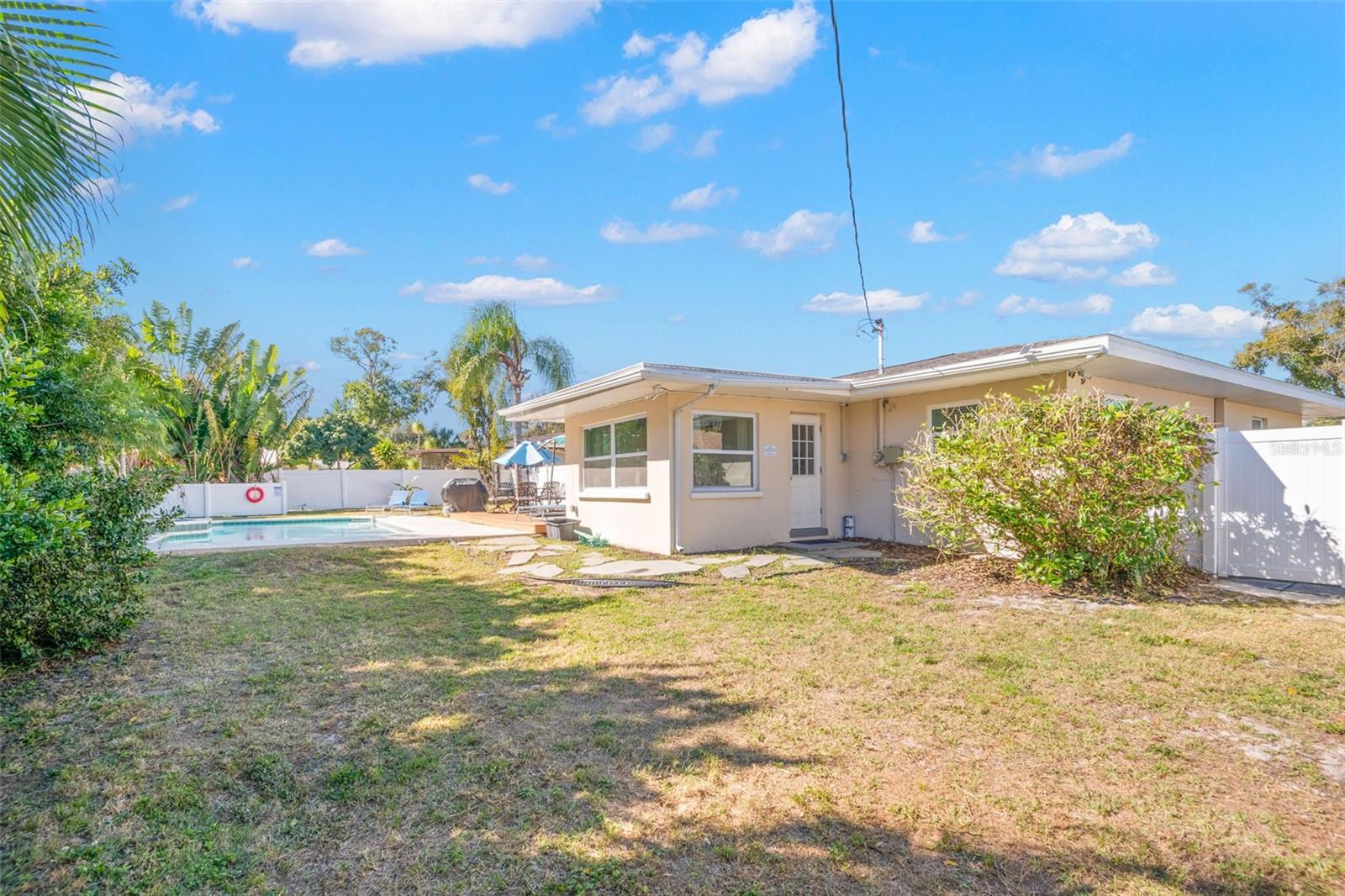 Image 30 of 35 For 1339 Buckingham Drive