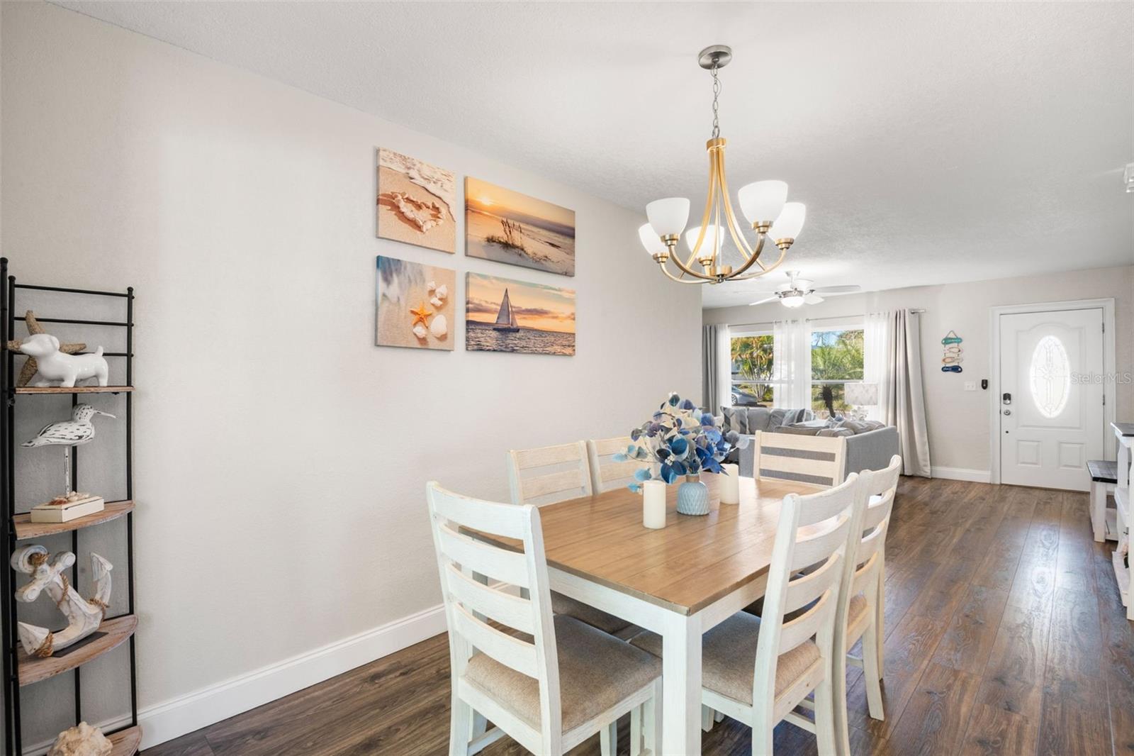 Image 9 of 35 For 1339 Buckingham Drive