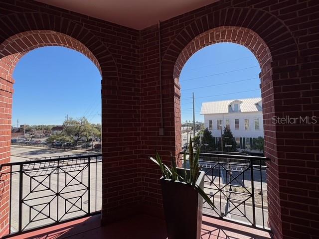 Image 28 of 29 For 1810 E Palm Avenue 7303