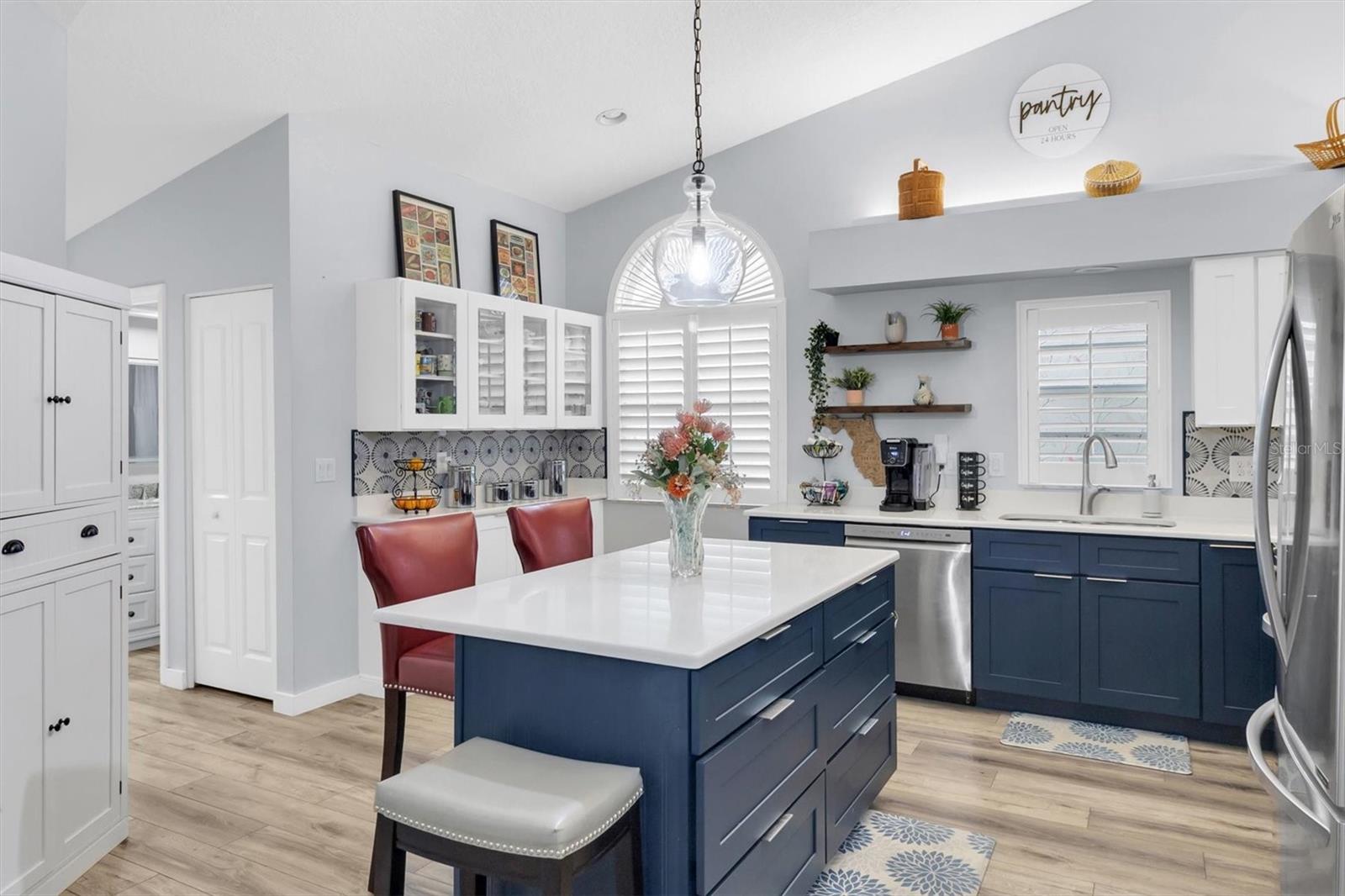 Image 9 of 36 For 3837 Darston Street