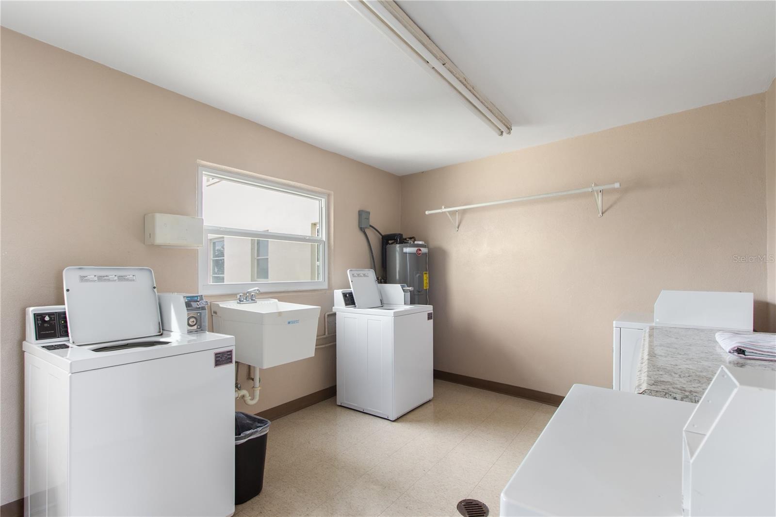 Image 18 of 25 For 1235 Highland Avenue 5-608