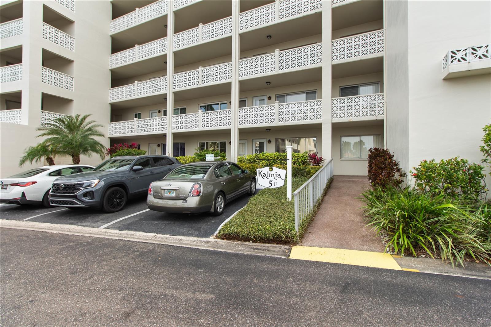 Image 19 of 25 For 1235 Highland Avenue 5-608