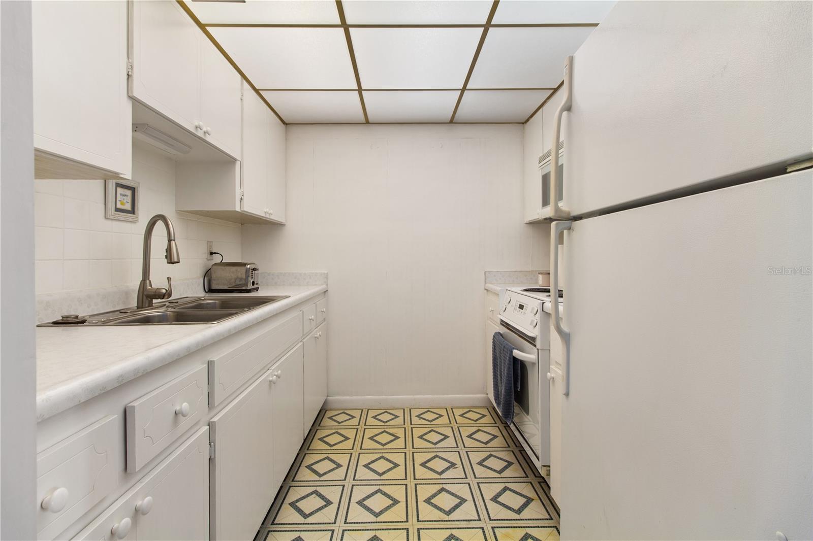 Image 8 of 25 For 1235 Highland Avenue 5-608