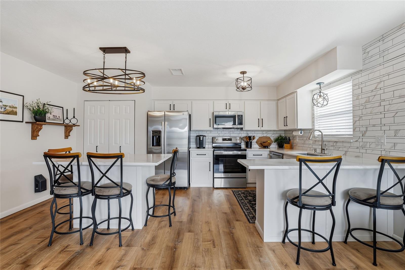 Image 11 of 37 For 37821 Alissa Drive