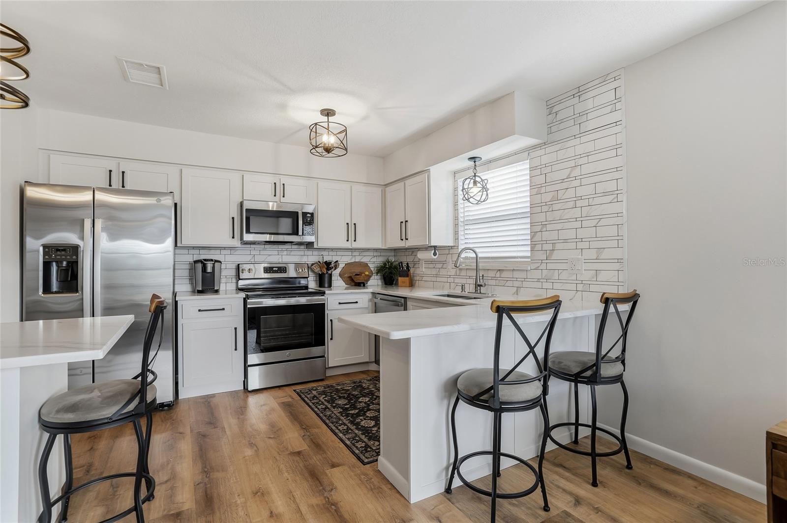 Image 16 of 37 For 37821 Alissa Drive