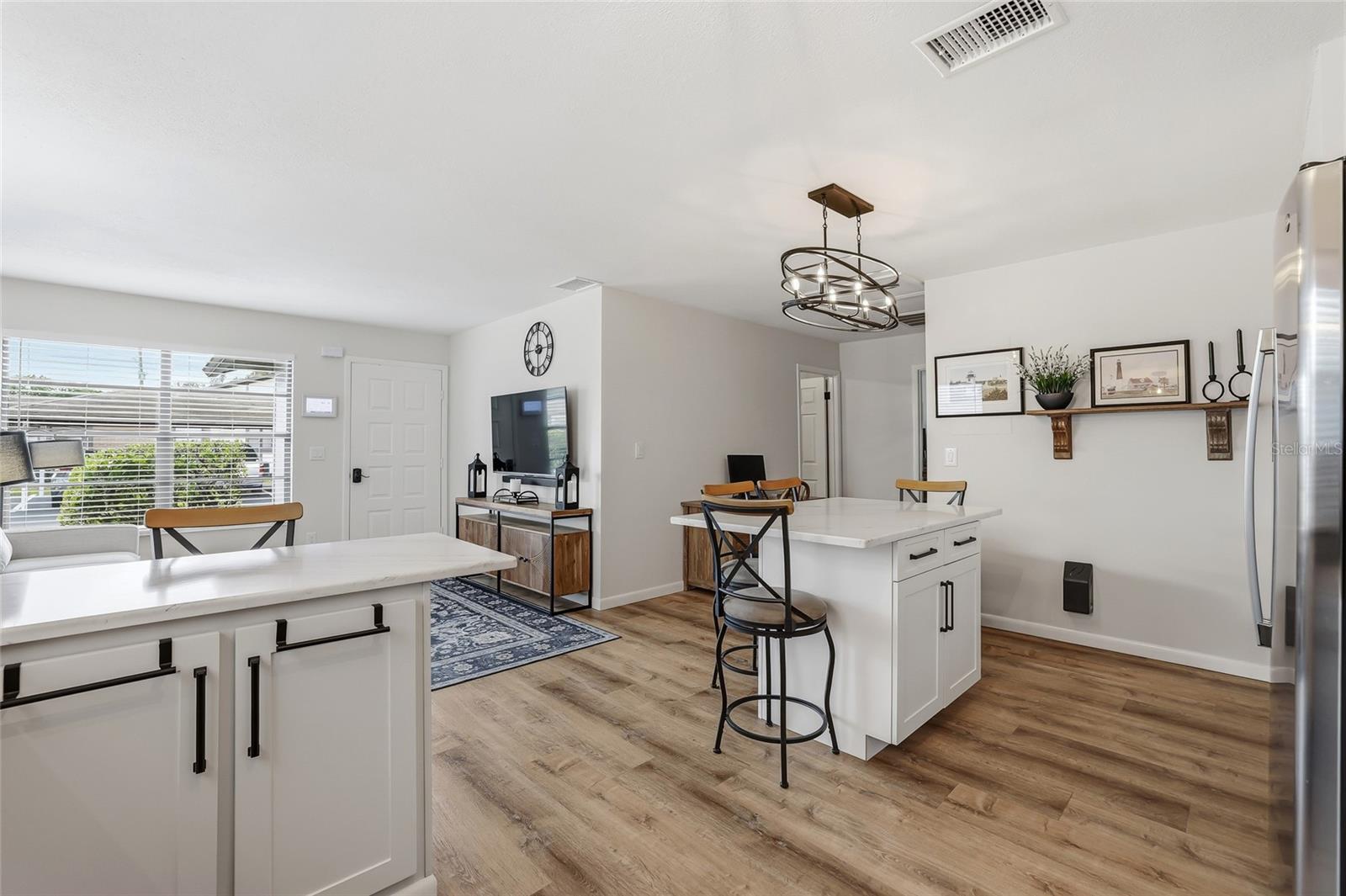 Image 17 of 37 For 37821 Alissa Drive