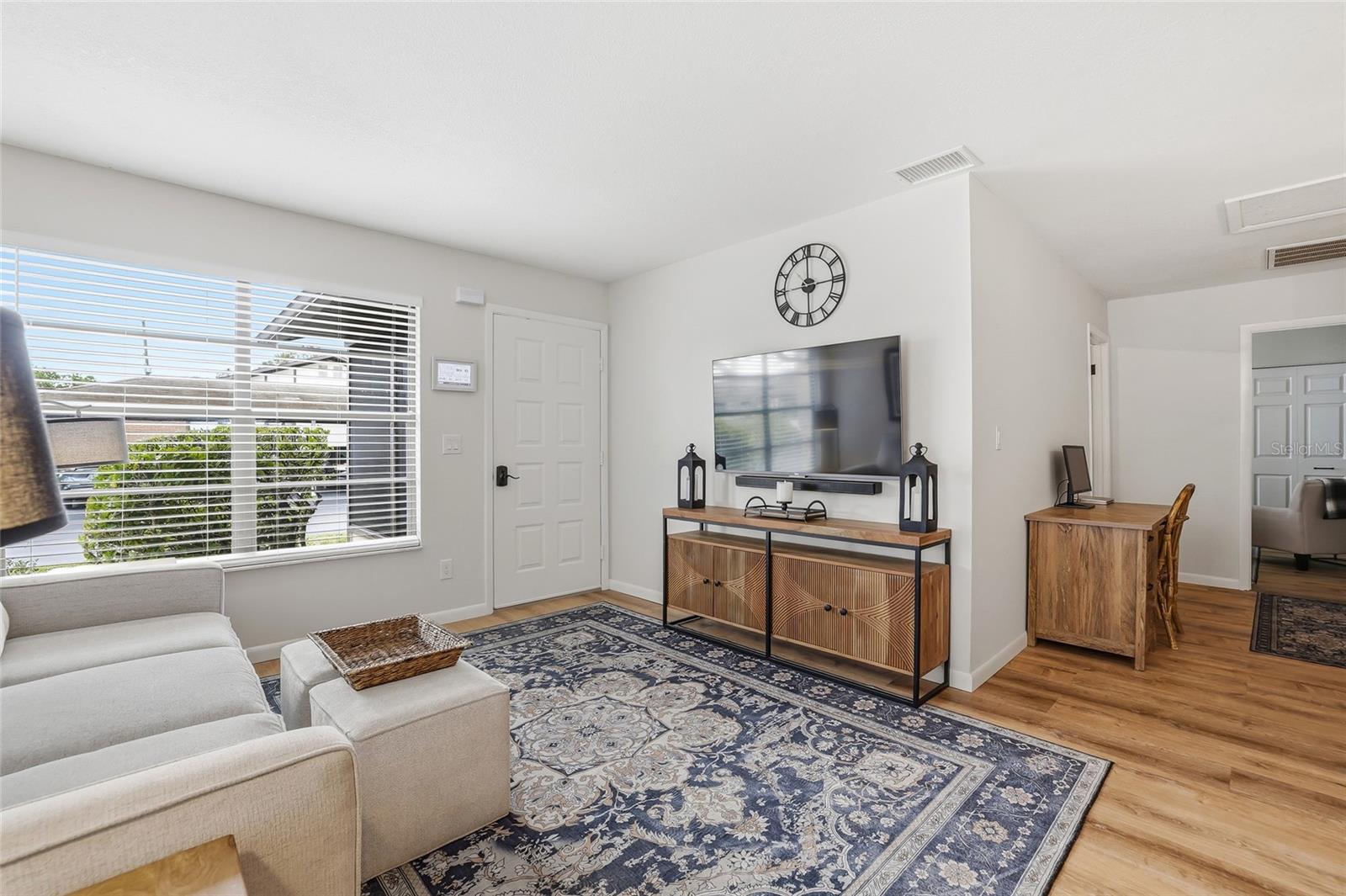 Image 18 of 37 For 37821 Alissa Drive