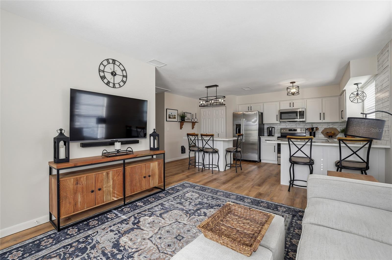 Image 9 of 37 For 37821 Alissa Drive