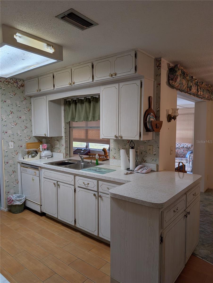 Image 39 of 77 For 9946 39th Way N